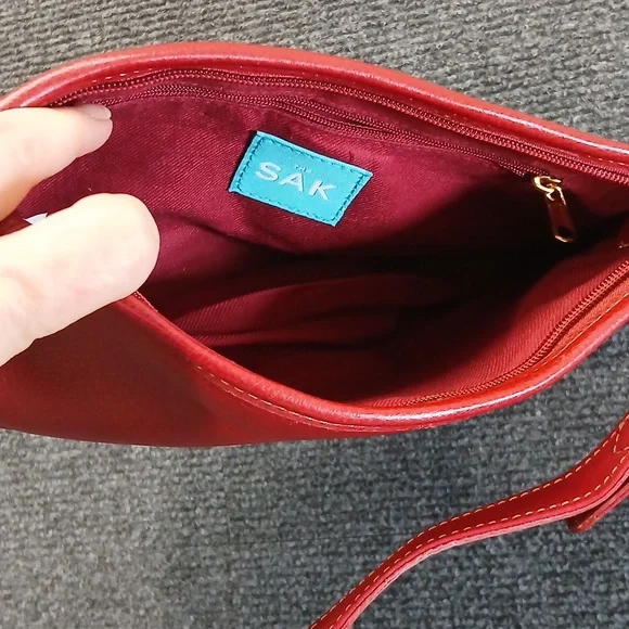 The Sak Red Leather Shoulder Bag EUC - Picture 10 of 10